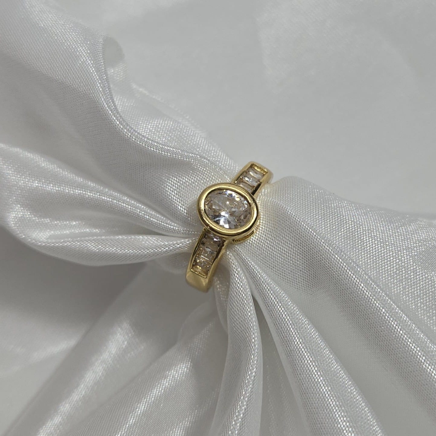 Elegant Golden Ring for Womens