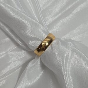 Decent Golden Ring for Men & Women