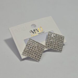 Elegant Silver Stud Earrings for Women & Girls – Premium Fashion Tops